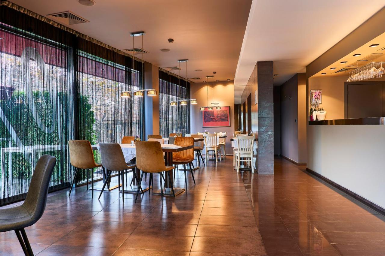 Hotel Monet 3*